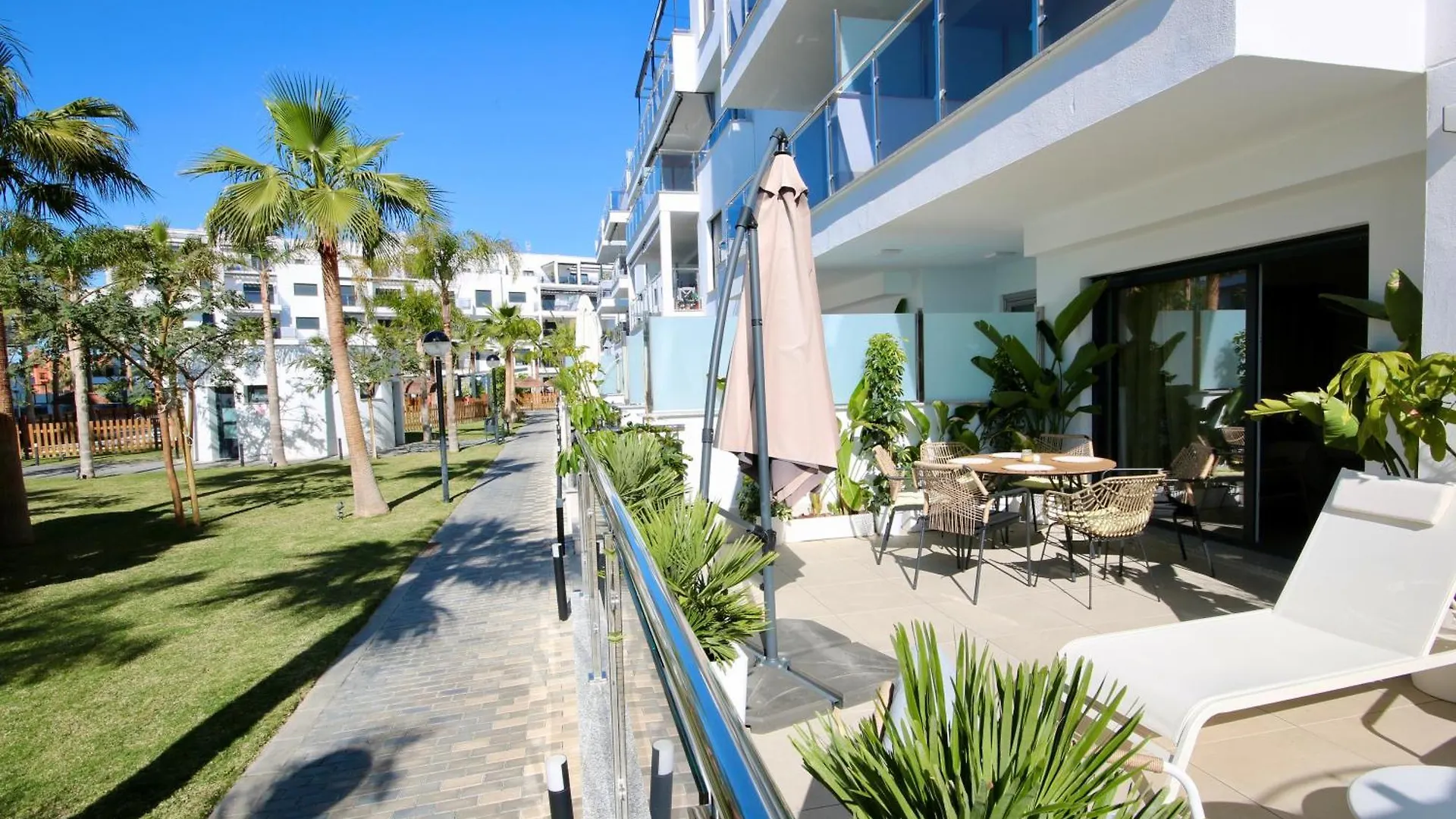 Aguacate Beach Apartamentos Playa Granada Motril 0*,  Spanje