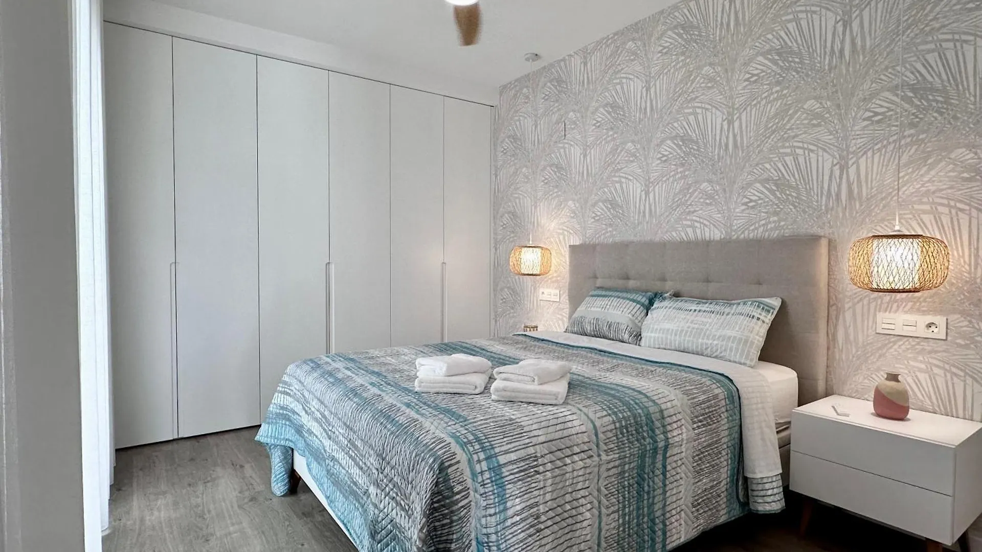 Aguacate Beach Apartamentos Playa Granada Motril