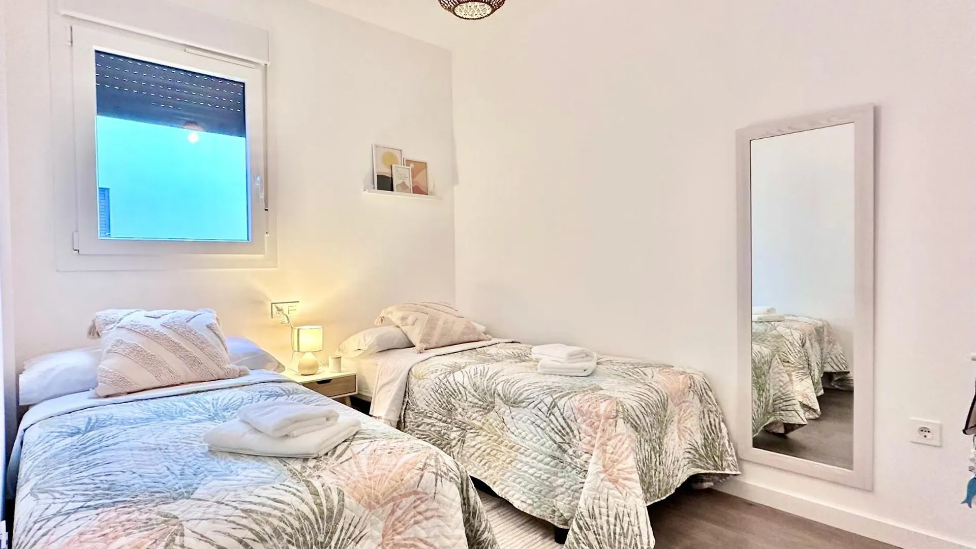 Aguacate Beach Apartamentos Playa Granada Motril 0*,