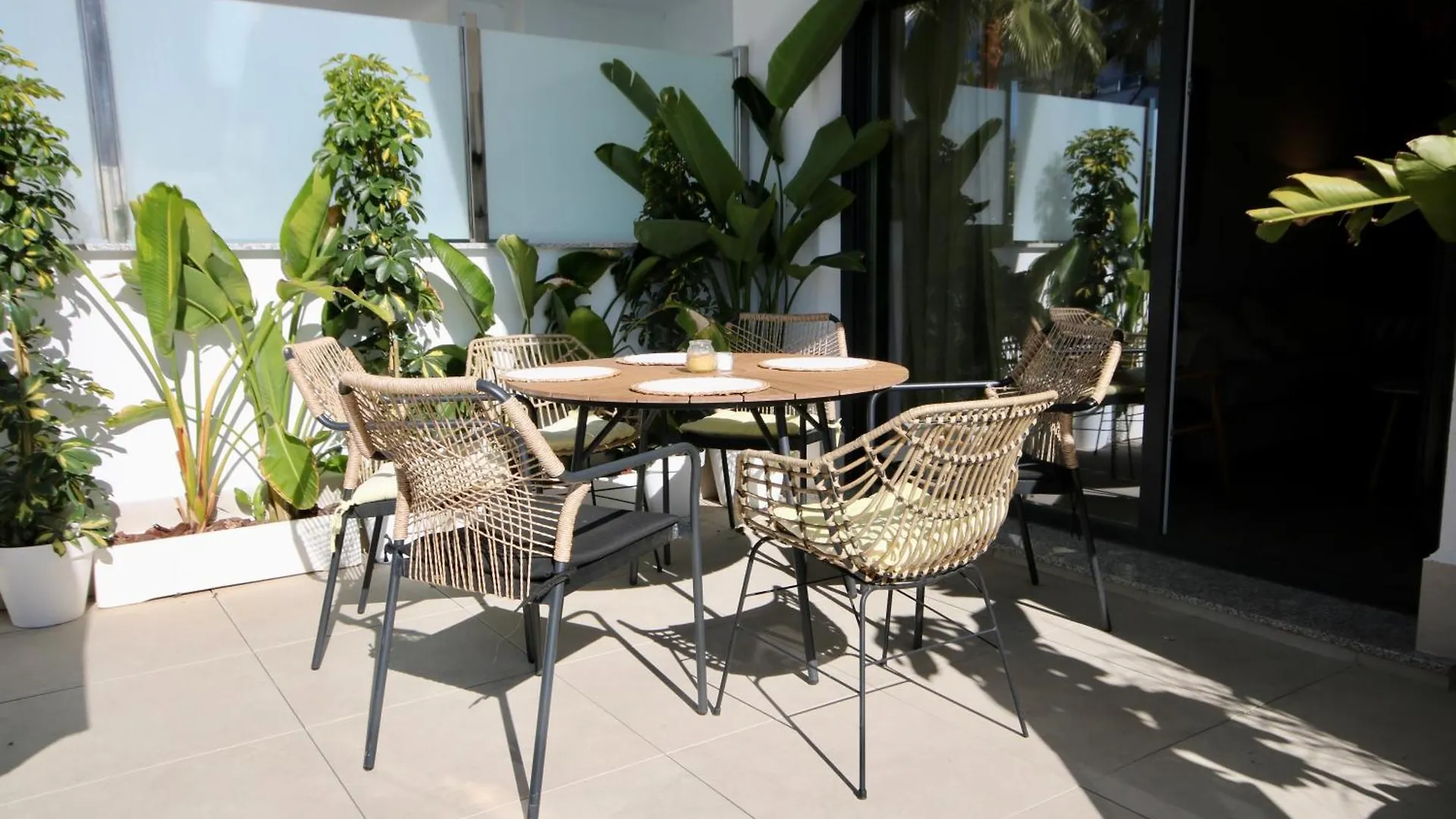 Aguacate Beach Apartamentos Playa Granada Motril 0*,